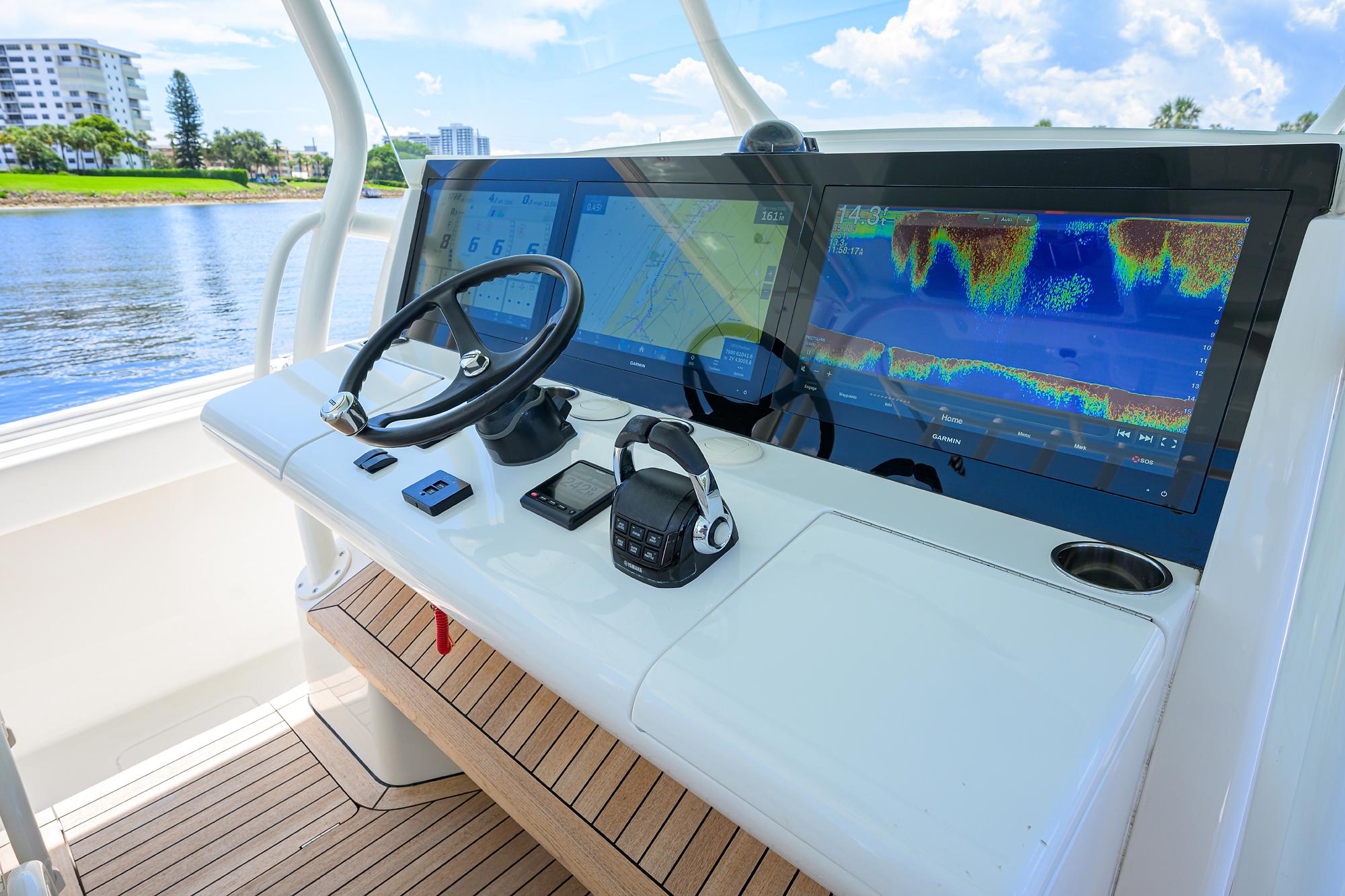 43 Jupiter 2019 Yacht Photos Pics Jupiter 43 No Name - Helm Electronics