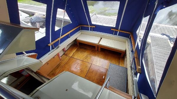 Coronet 32 Oceanfarer