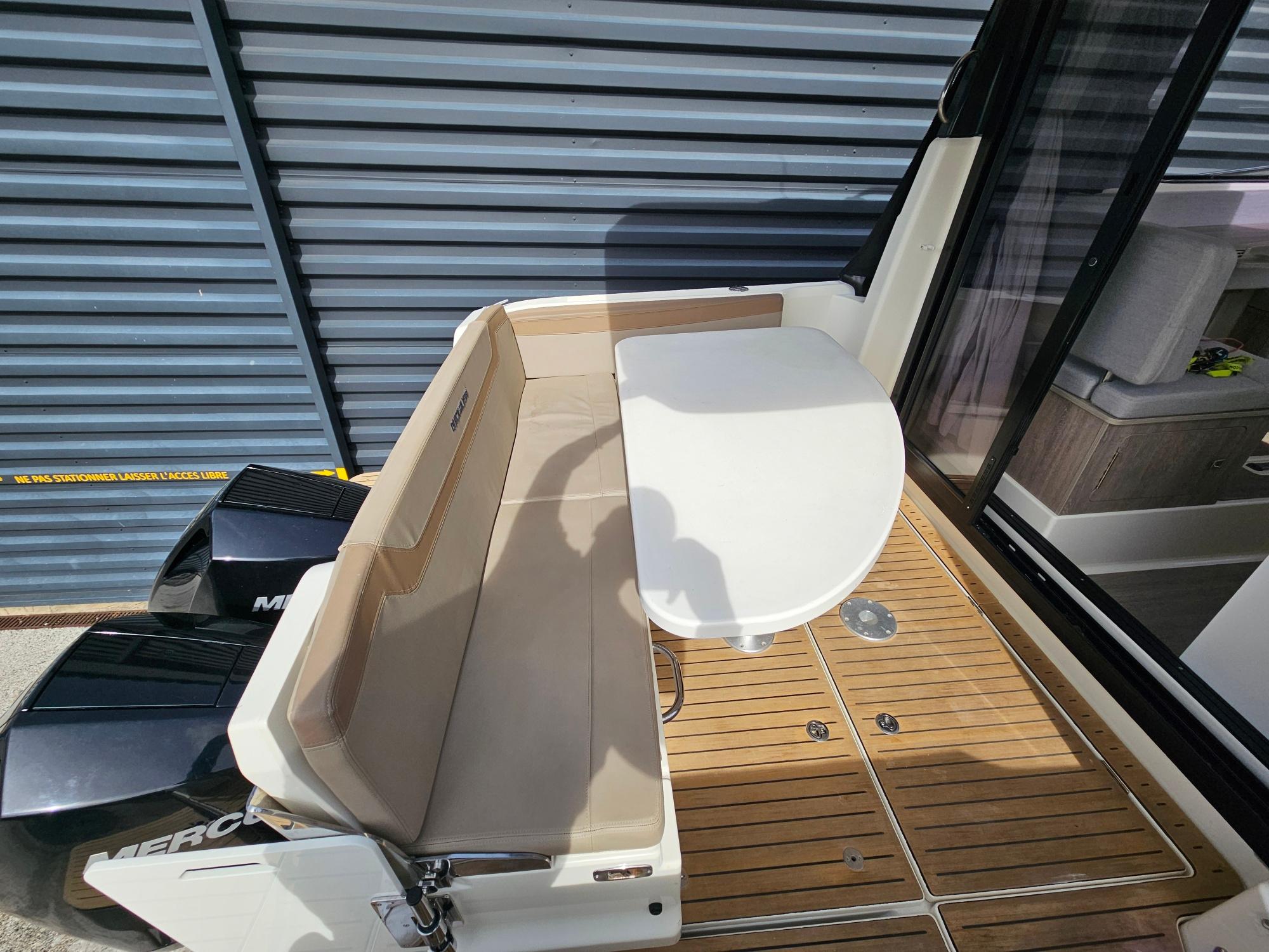 Quicksilver Activ 905 Weekend Outboard
