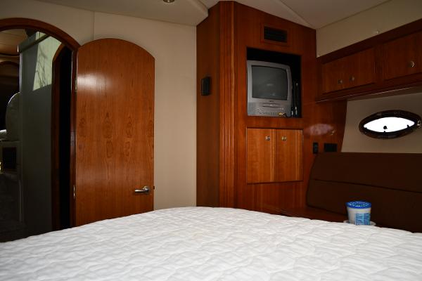 46' Cruisers Yachts, Listing Number 100858426, - Photo No. 30