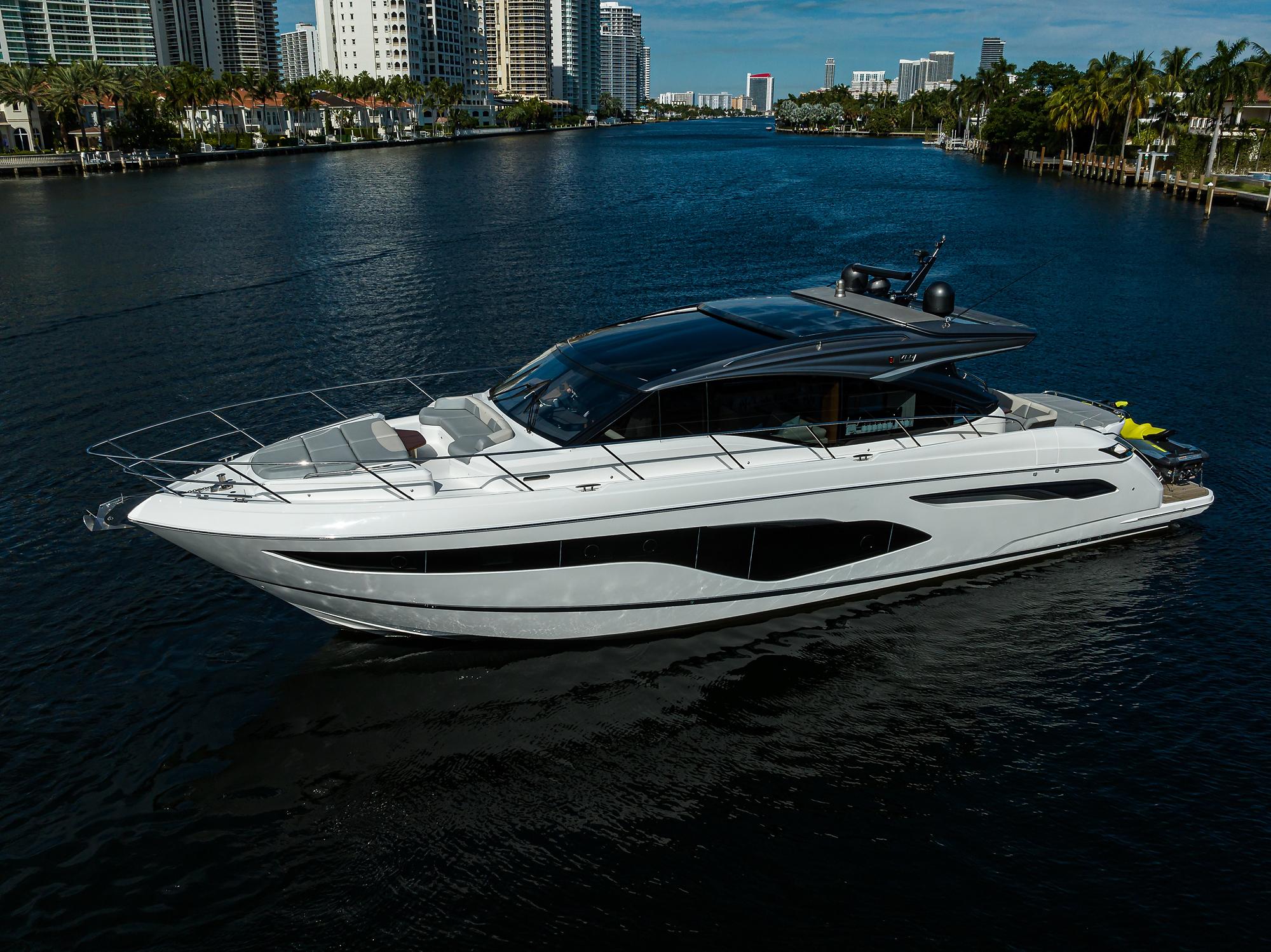 Princess 60 Haute Vie - Exterior Profile