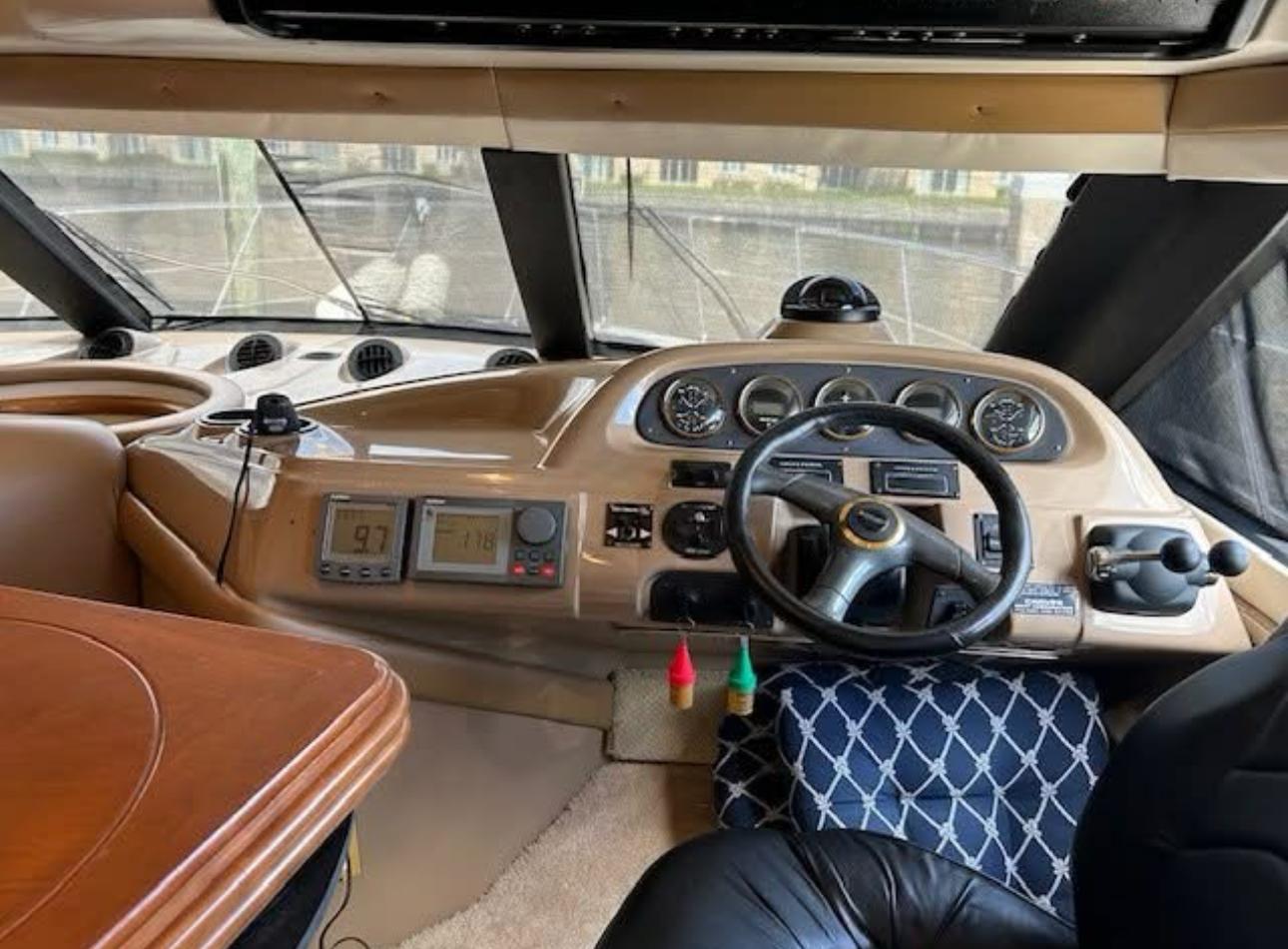 2000-carver-450-voyager-pilothouse-power-9822353-20250531083623027-1_XLARGE