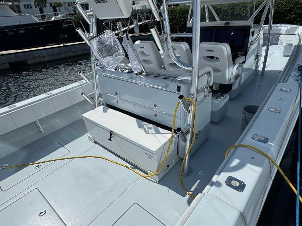 44' Contender, Listing Number 100915489, - Photo No. 14