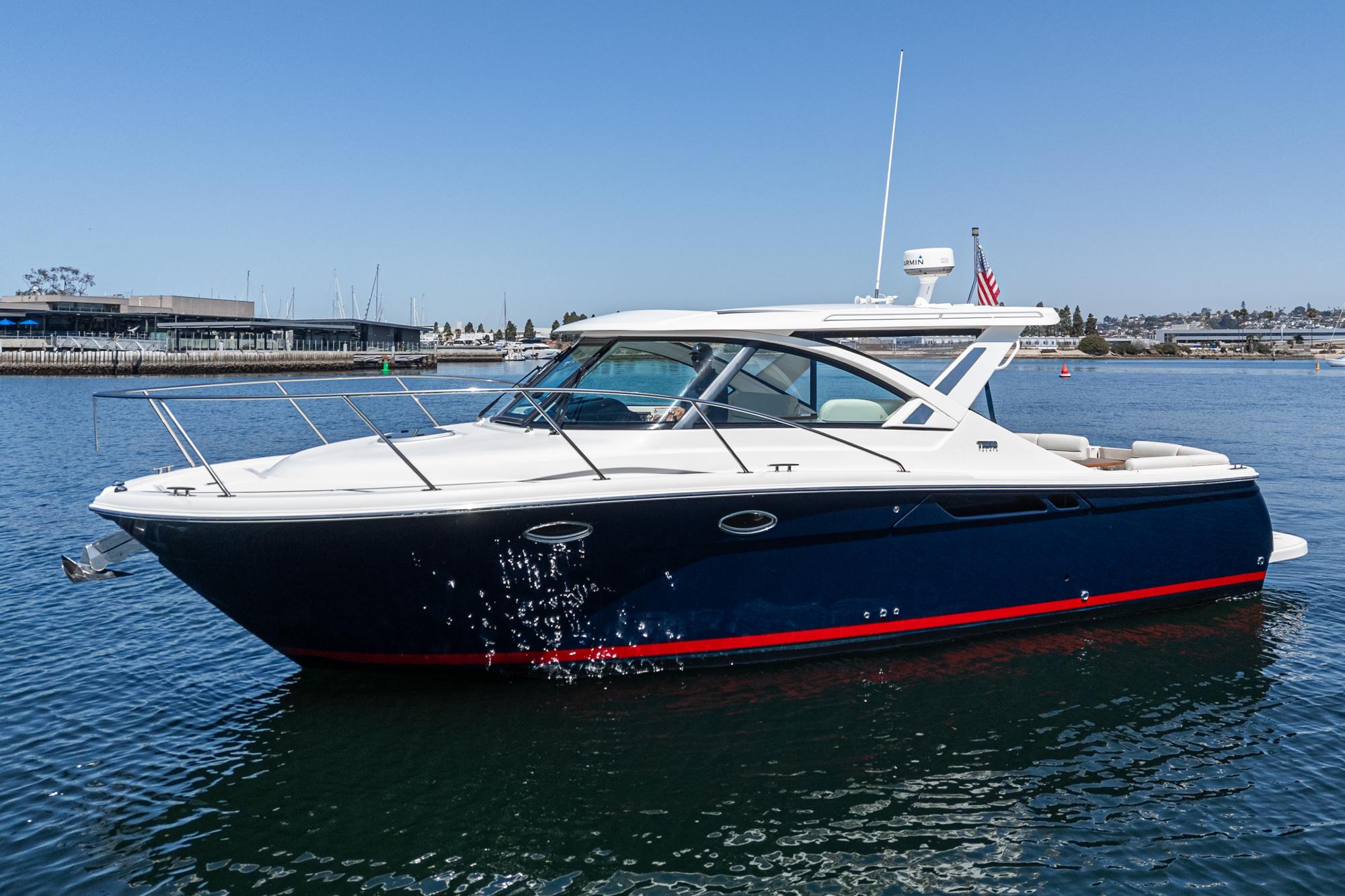 2018 Tiara Yachts 3100 Coronet #TBRM094F inventory image at Sun Country Marine Group, San Diego Harbor Island 2018 Tiara Yachts 3100 Coronet #TBRM094F inventory image at Sun Country Marine Group, San Diego Harbor Island