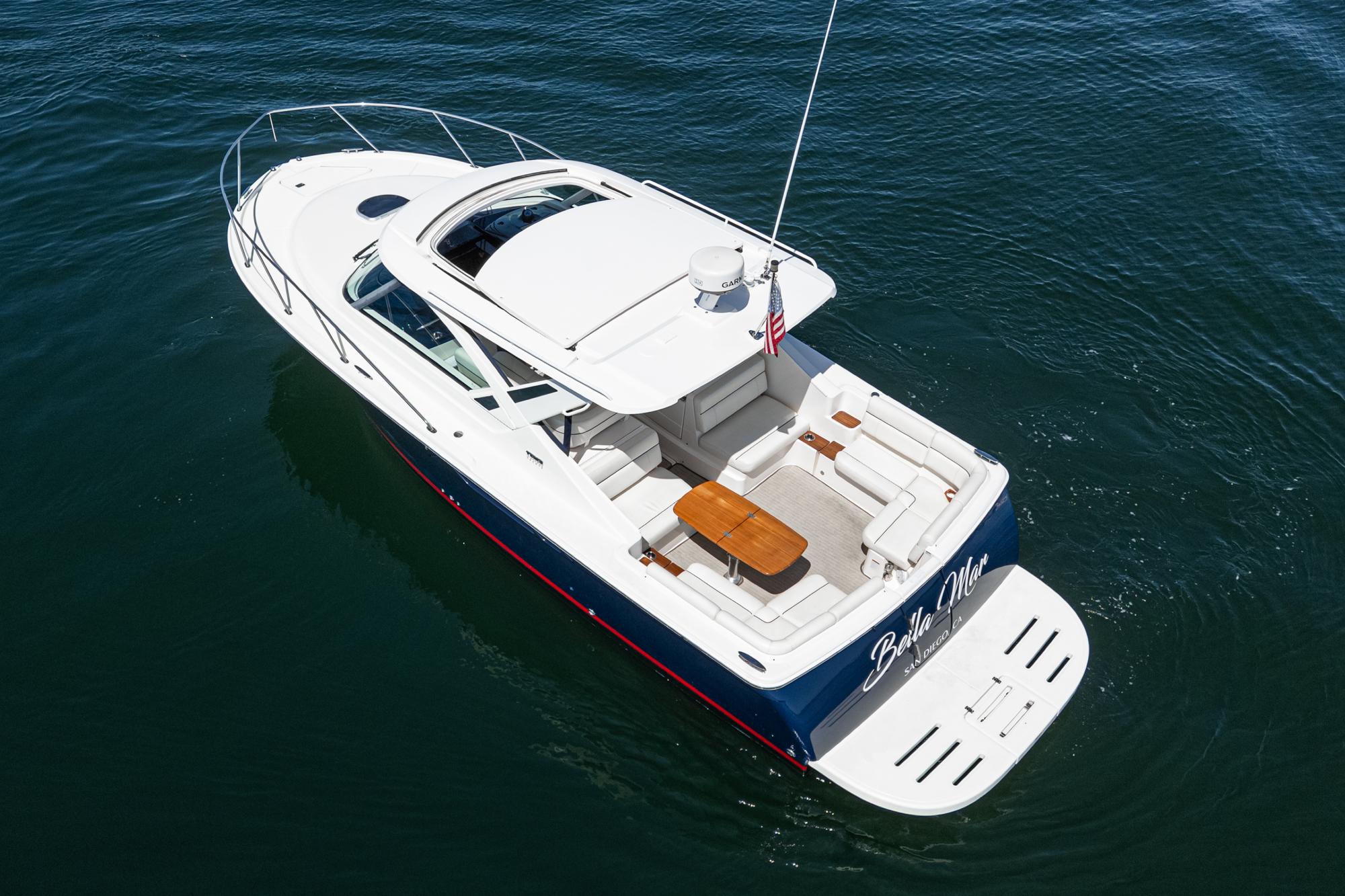 2018 Tiara Yachts 3100 Coronet #TBRM094F inventory image at Sun Country Marine Group, San Diego Harbor Island 2018 Tiara Yachts 3100 Coronet #TBRM094F inventory image at Sun Country Marine Group, San Diego Harbor Island