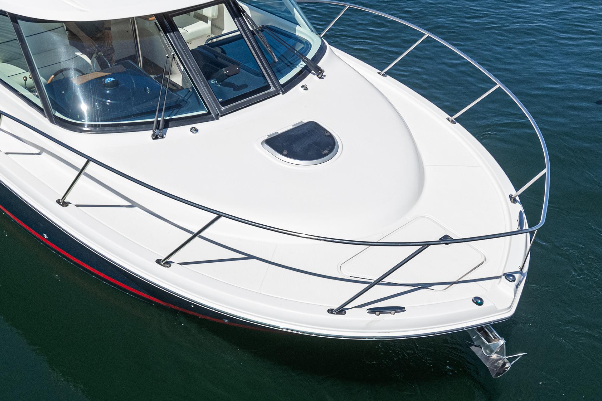 2018 Tiara Yachts 3100 Coronet #TBRM094F inventory image at Sun Country Marine Group, San Diego Harbor Island 2018 Tiara Yachts 3100 Coronet #TBRM094F inventory image at Sun Country Marine Group, San Diego Harbor Island