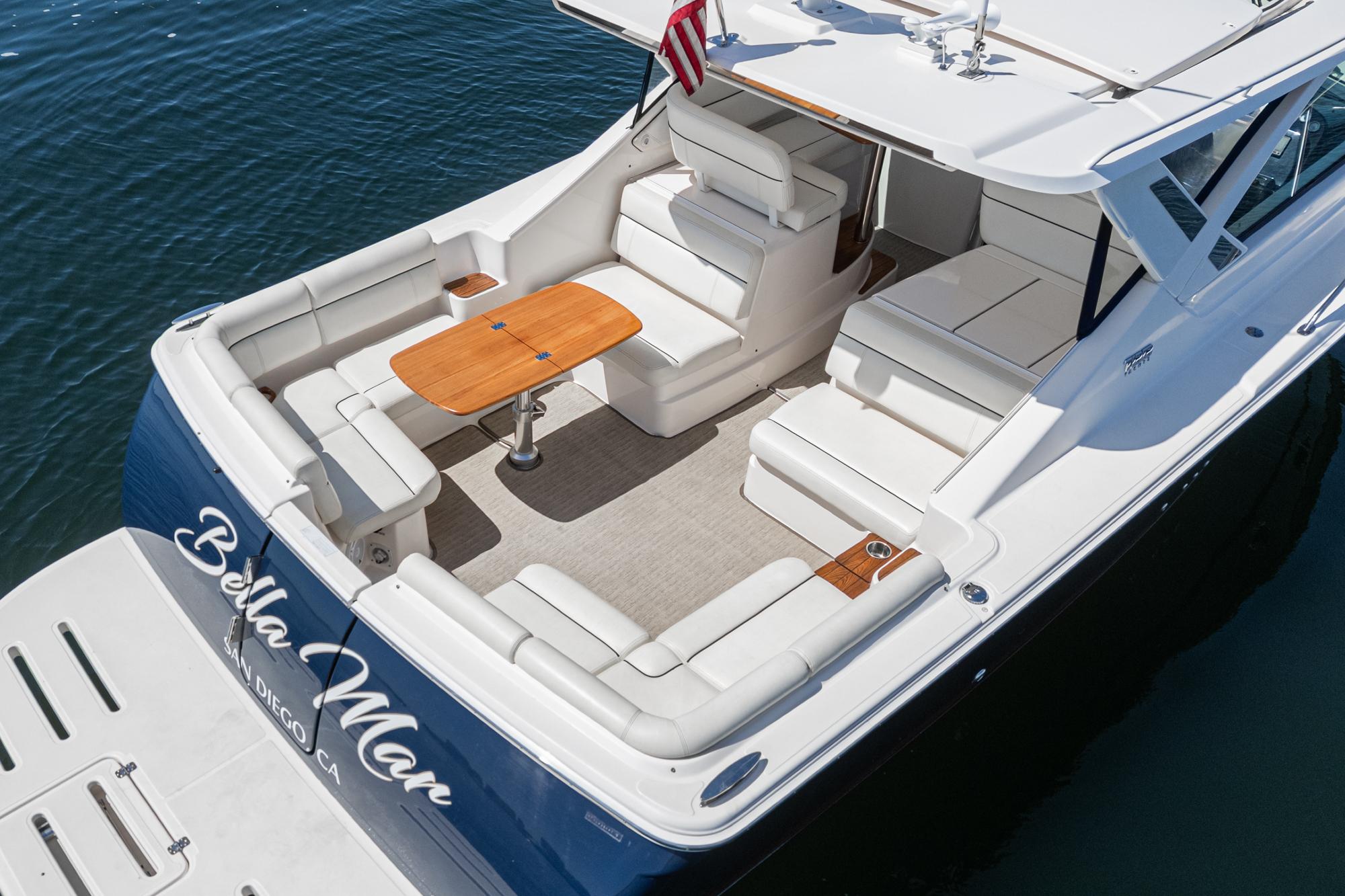 2018 Tiara Yachts 3100 Coronet #TBRM094F inventory image at Sun Country Marine Group, San Diego Harbor Island 2018 Tiara Yachts 3100 Coronet #TBRM094F inventory image at Sun Country Marine Group, San Diego Harbor Island