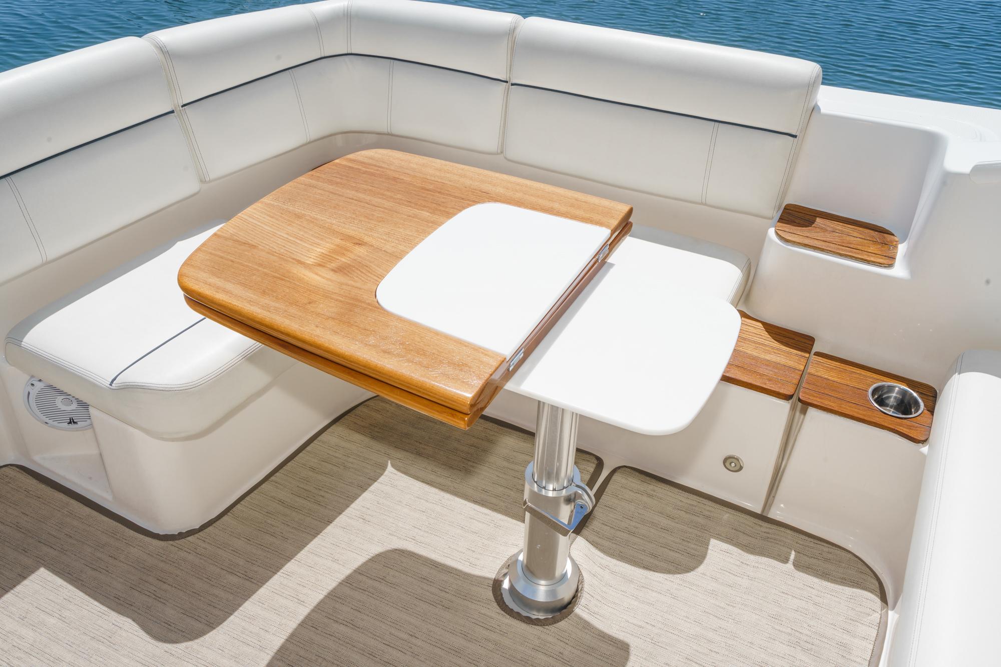 2018 Tiara Yachts 3100 Coronet #TBRM094F inventory image at Sun Country Marine Group, San Diego Harbor Island 2018 Tiara Yachts 3100 Coronet #TBRM094F inventory image at Sun Country Marine Group, San Diego Harbor Island