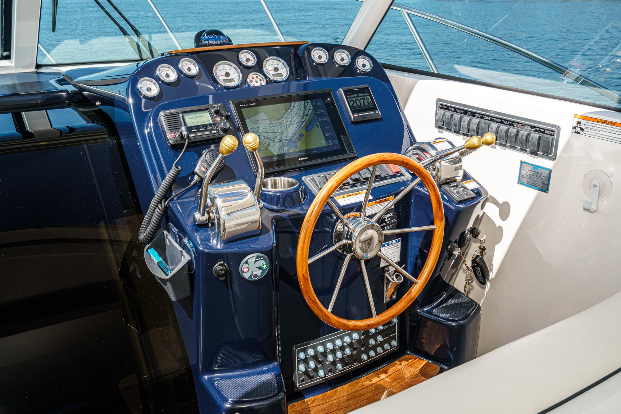2018 Tiara Yachts 3100 Coronet #TBRM094F inventory image at Sun Country Marine Group, San Diego Harbor Island 2018 Tiara Yachts 3100 Coronet #TBRM094F inventory image at Sun Country Marine Group, San Diego Harbor Island