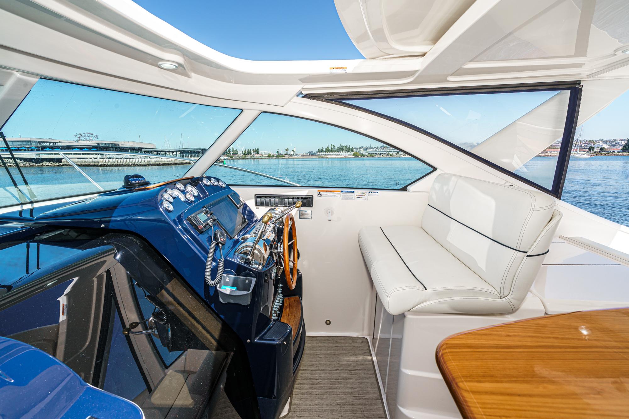 2018 Tiara Yachts 3100 Coronet #TBRM094F inventory image at Sun Country Marine Group, San Diego Harbor Island 2018 Tiara Yachts 3100 Coronet #TBRM094F inventory image at Sun Country Marine Group, San Diego Harbor Island