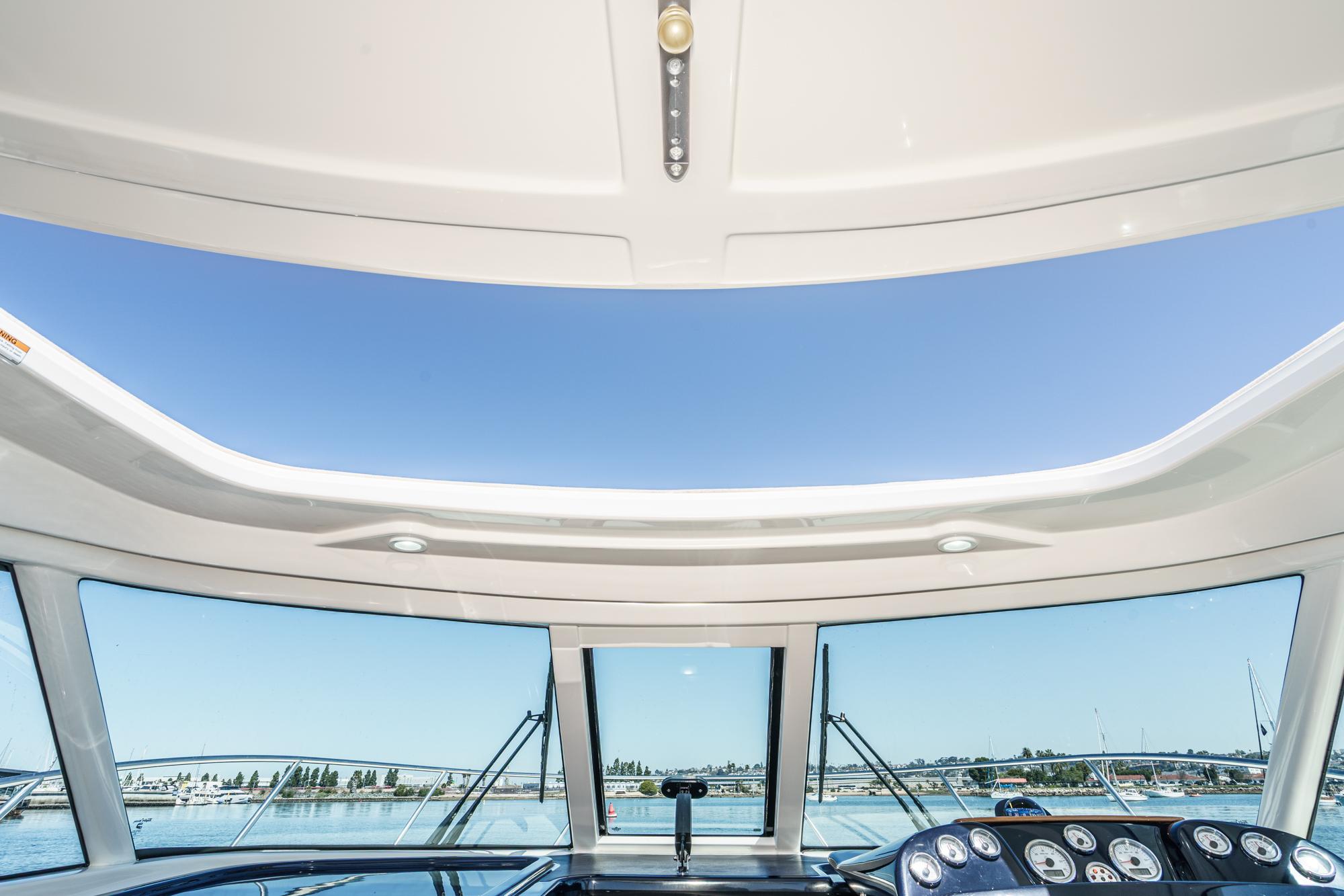 2018 Tiara Yachts 3100 Coronet #TBRM094F inventory image at Sun Country Marine Group, San Diego Harbor Island 2018 Tiara Yachts 3100 Coronet #TBRM094F inventory image at Sun Country Marine Group, San Diego Harbor Island