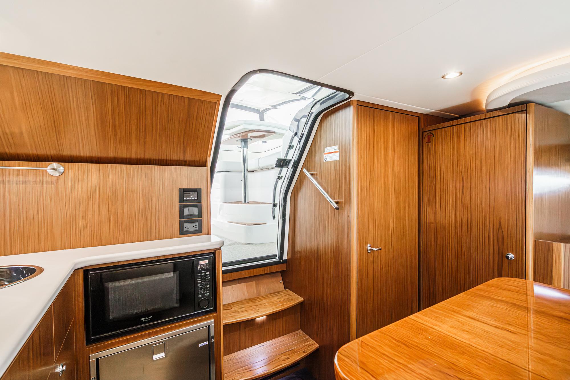 2018 Tiara Yachts 3100 Coronet #TBRM094F inventory image at Sun Country Marine Group, San Diego Harbor Island 2018 Tiara Yachts 3100 Coronet #TBRM094F inventory image at Sun Country Marine Group, San Diego Harbor Island