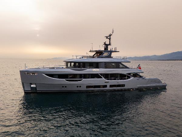 2024 • Benetti • Oasis 34m • Sirena