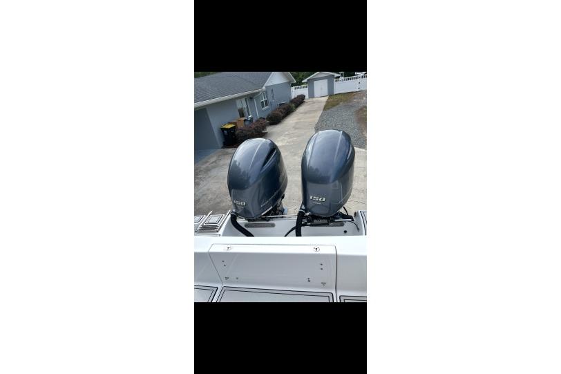 2017 Sportsman Open 252 Center Console-4