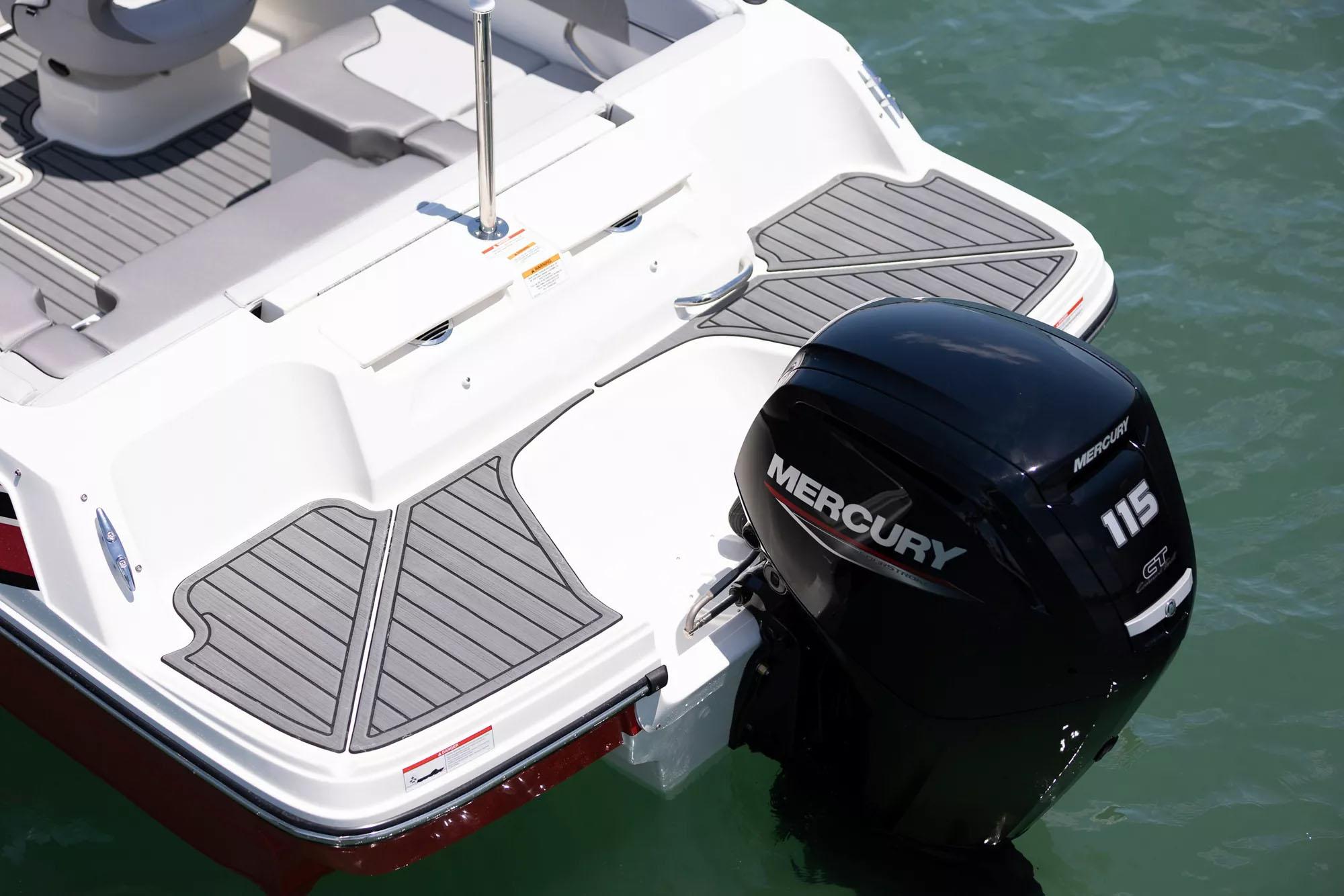 2024 Bayliner VR4 Bowrider OB-6