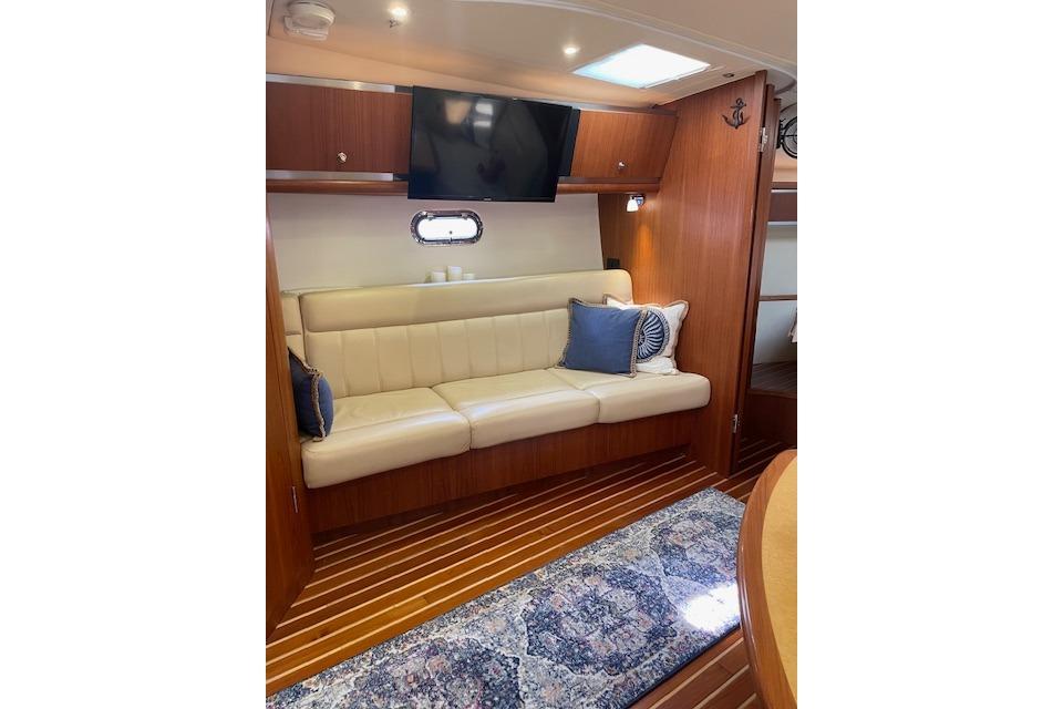 SC 10575 KM Knot 10 Yacht Sales SC 10575 KM Knot 10 Yacht Sales