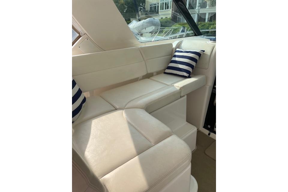 SC 10575 KM Knot 10 Yacht Sales SC 10575 KM Knot 10 Yacht Sales