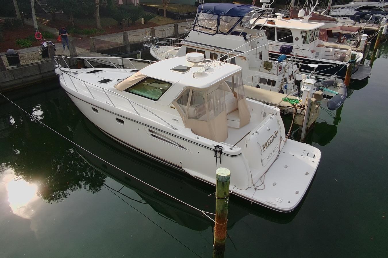 SC 10575 KM Knot 10 Yacht Sales SC 10575 KM Knot 10 Yacht Sales