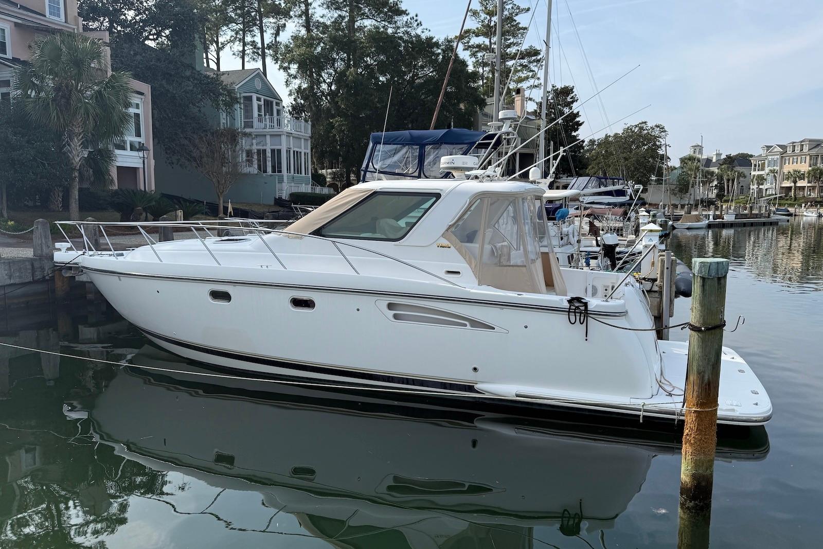 SC 10575 KM Knot 10 Yacht Sales SC 10575 KM Knot 10 Yacht Sales