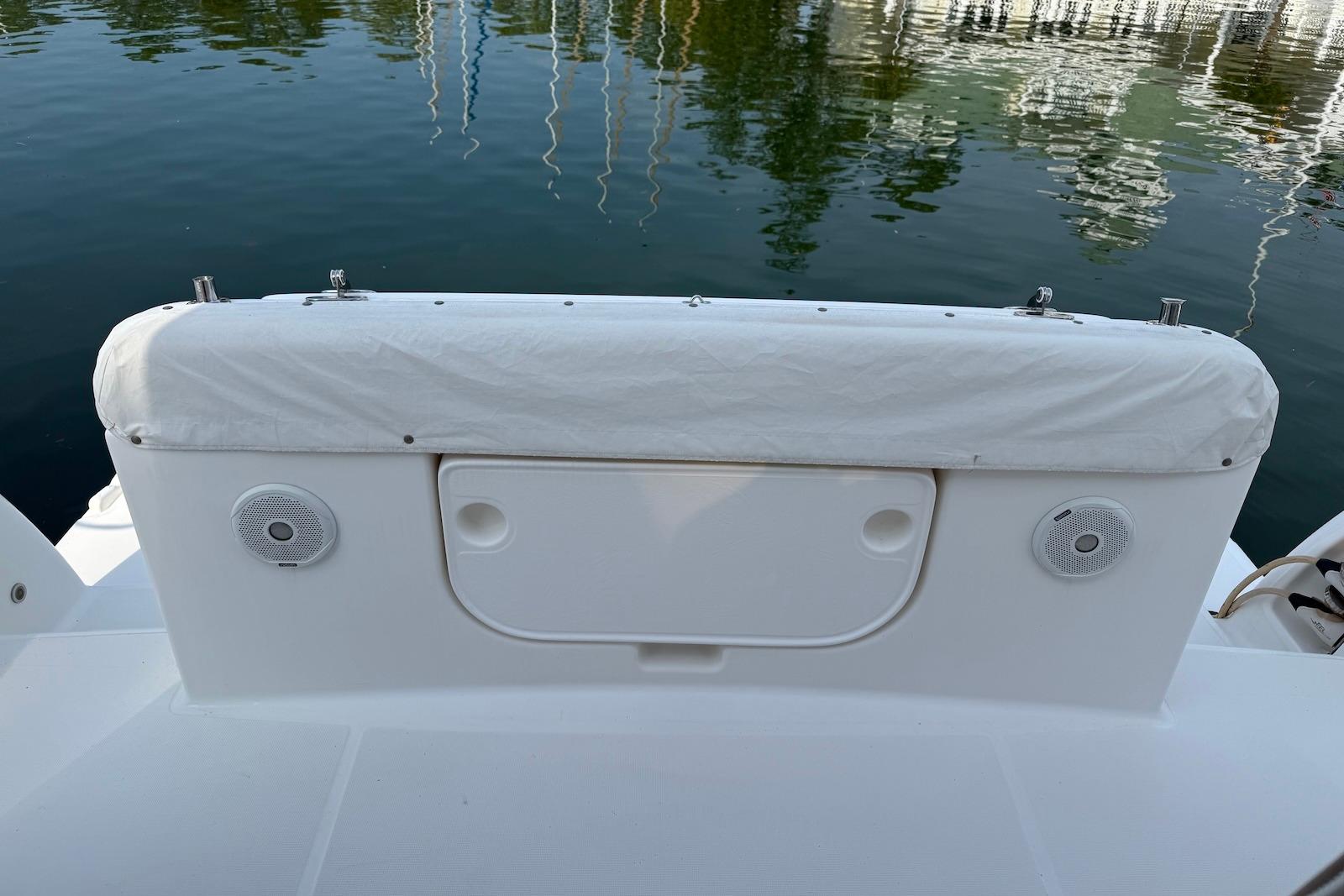 SC 10575 KM Knot 10 Yacht Sales SC 10575 KM Knot 10 Yacht Sales