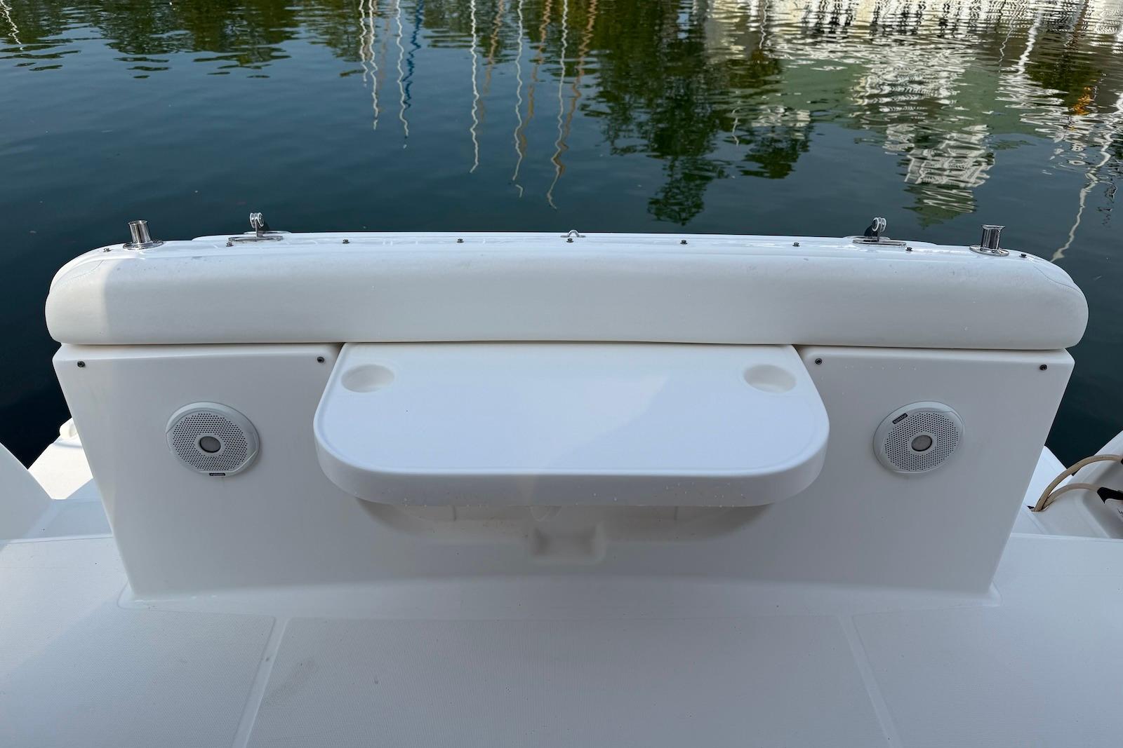 SC 10575 KM Knot 10 Yacht Sales SC 10575 KM Knot 10 Yacht Sales