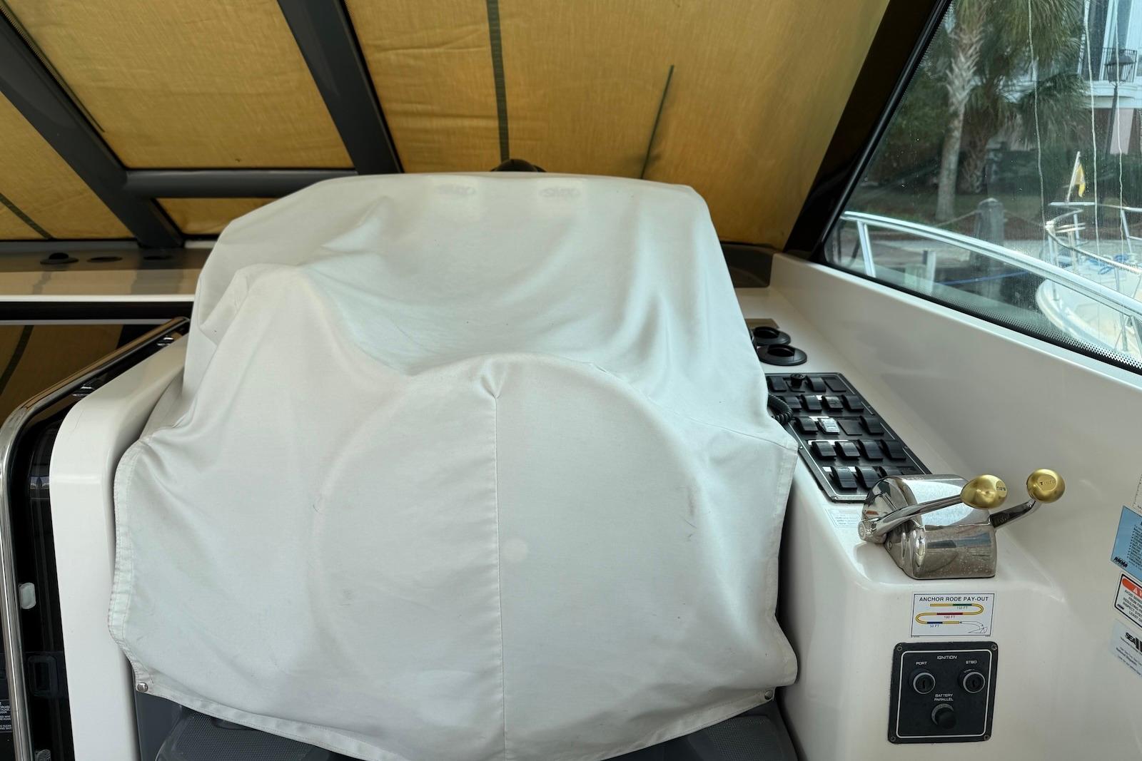 SC 10575 KM Knot 10 Yacht Sales SC 10575 KM Knot 10 Yacht Sales