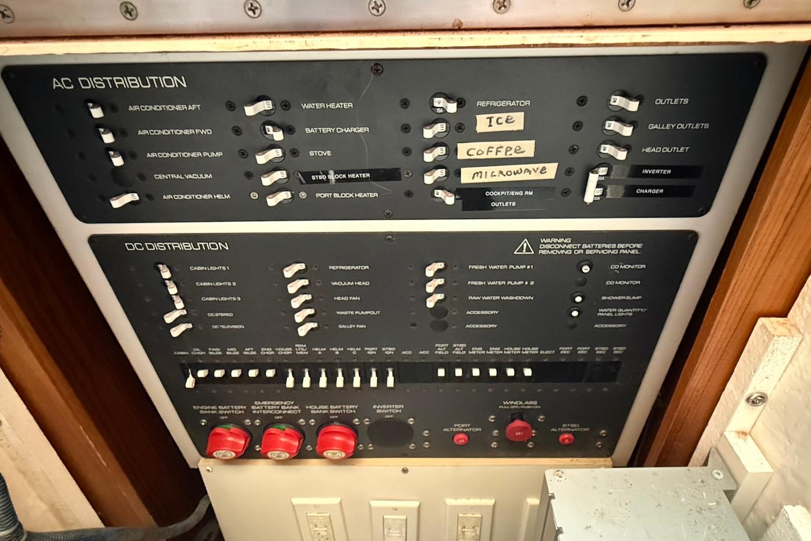 SC 10575 KM Knot 10 Yacht Sales SC 10575 KM Knot 10 Yacht Sales