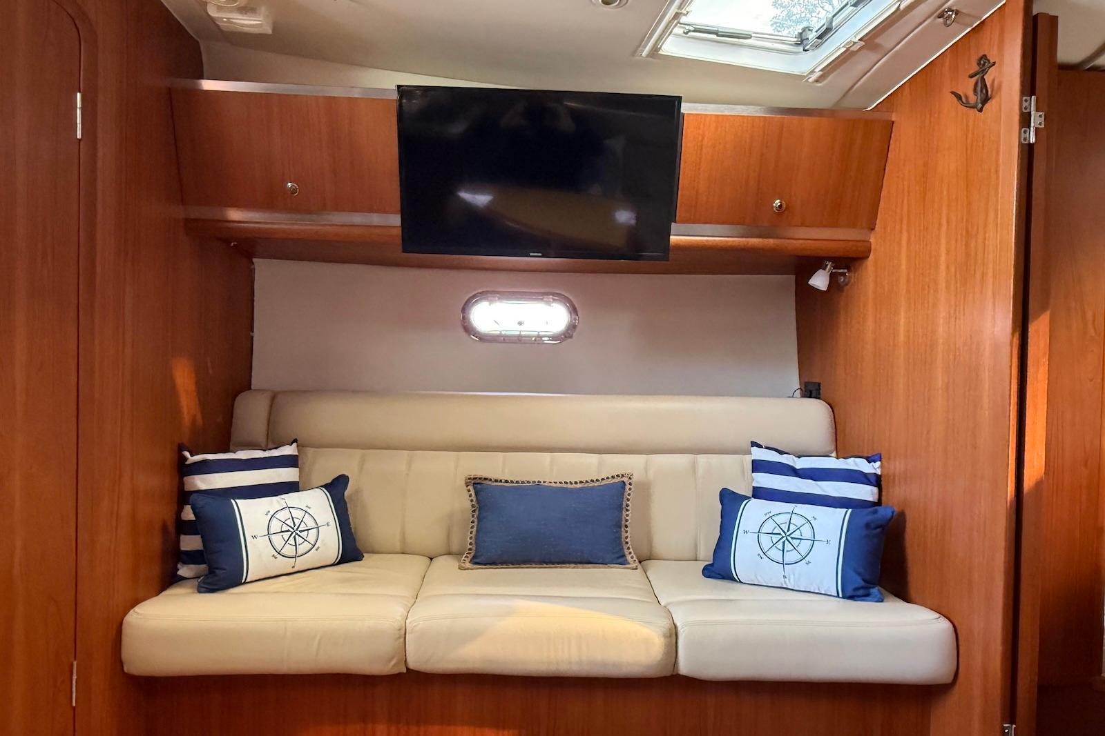 SC 10575 KM Knot 10 Yacht Sales SC 10575 KM Knot 10 Yacht Sales
