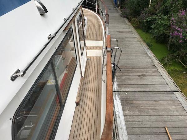 1985 Trader 41+2