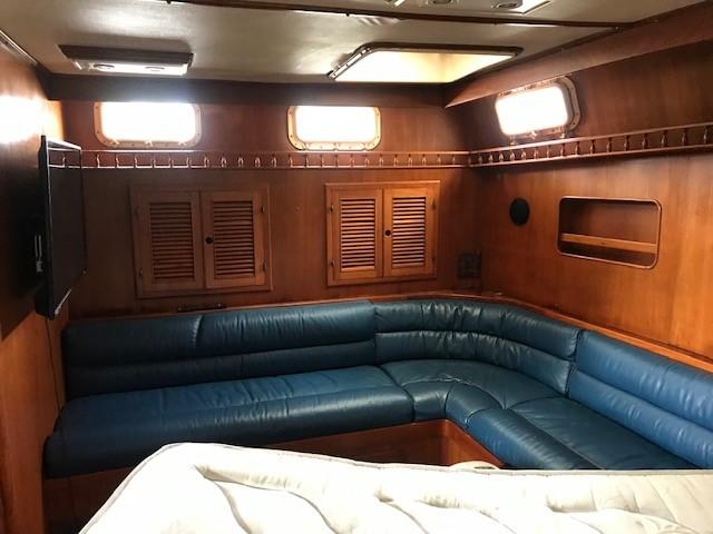 1985 Trader 41+2