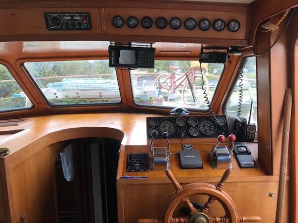 1985 Trader 41+2