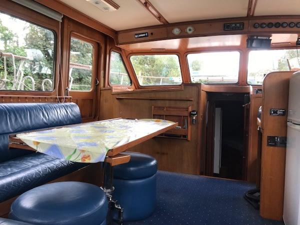 1985 Trader 41+2