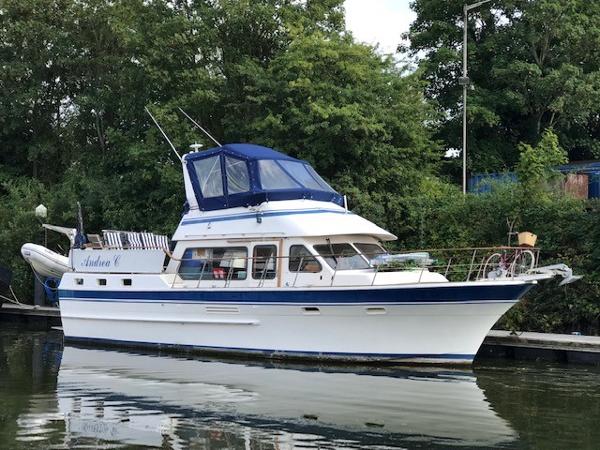 1985 Trader 41+2