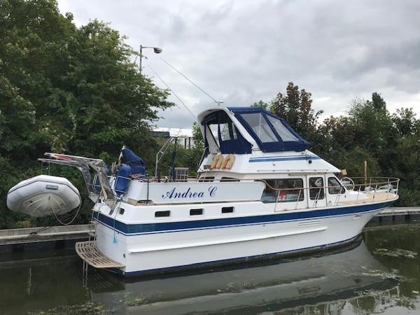 1985 Trader 41+2