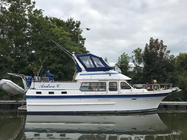 1985 Trader 41+2