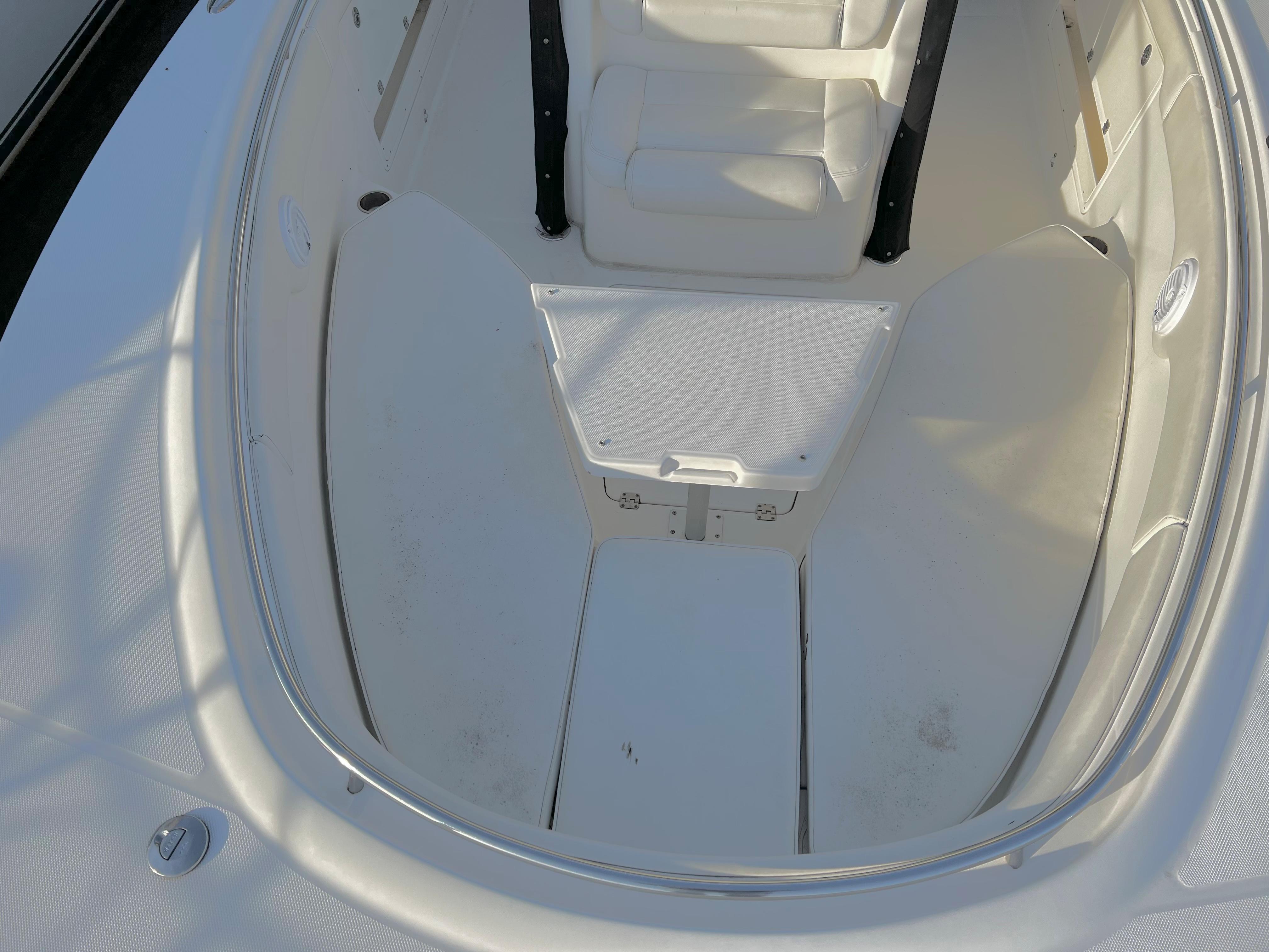2008 Robalo R300 Center Console For Sale | YaZu Yachting | Deltaville