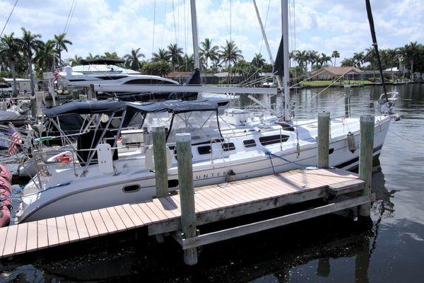 F 7131 RC Knot 10 Yacht Sales