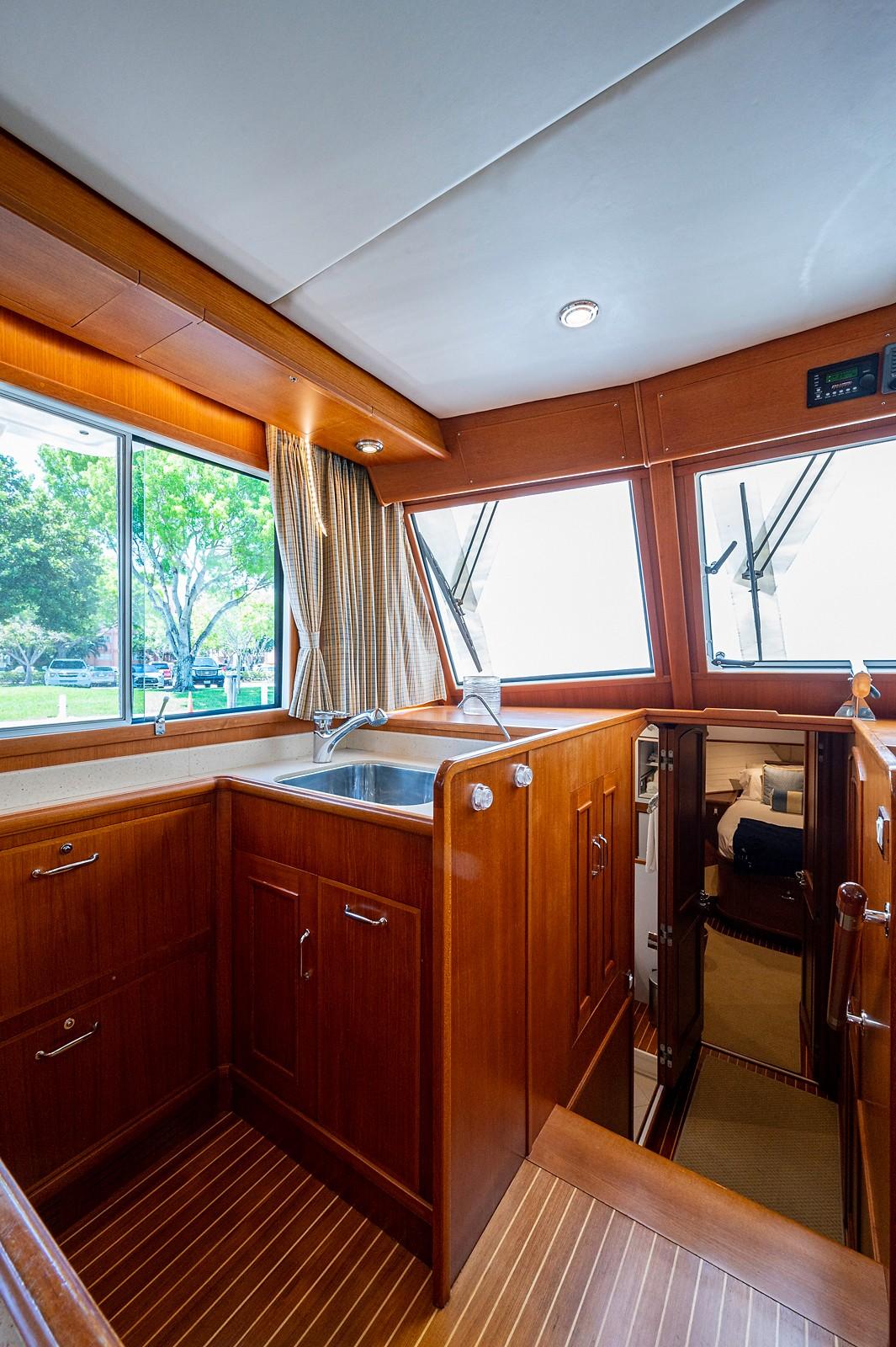 47′ Grand Banks 2006