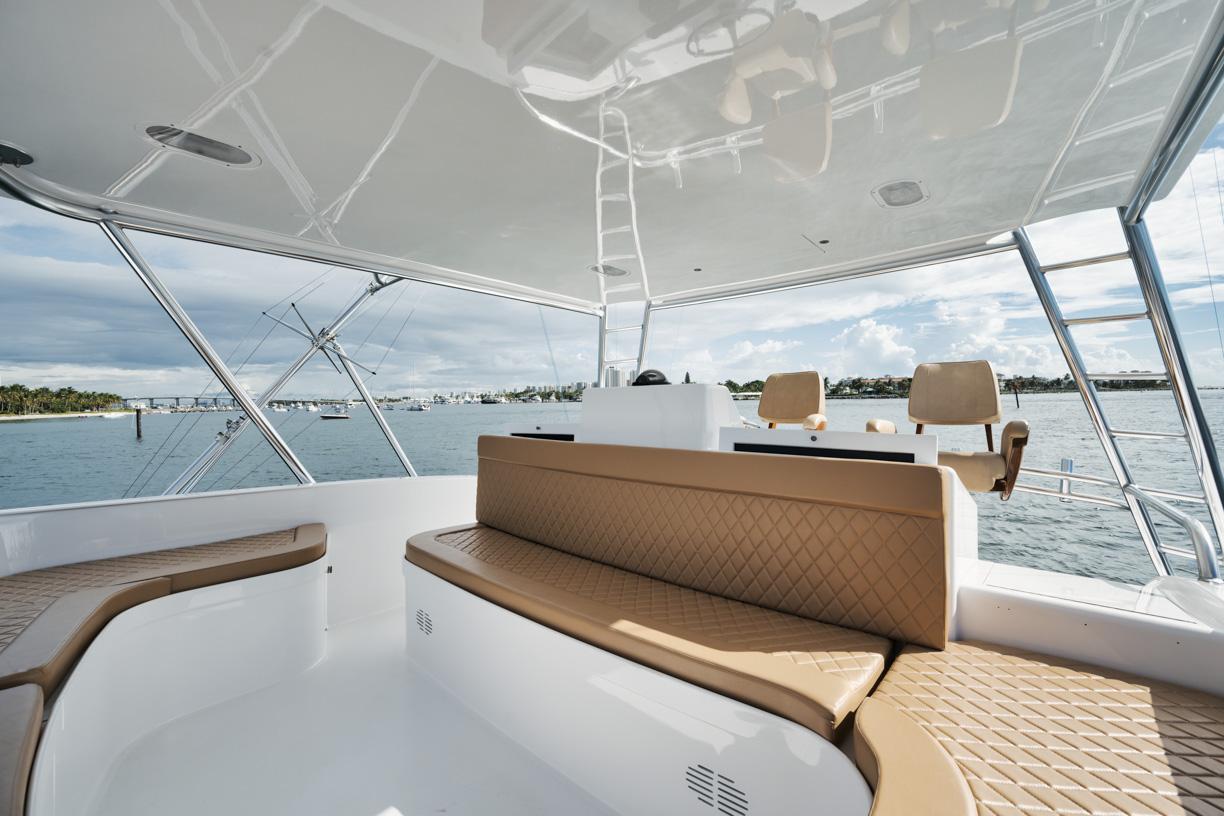 Hines-Farley 63 Loner-Flybridge