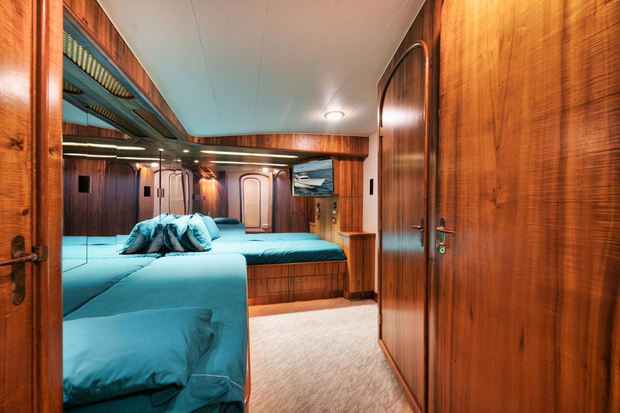 Hines-Farley 63 Loner-Master Stateroom