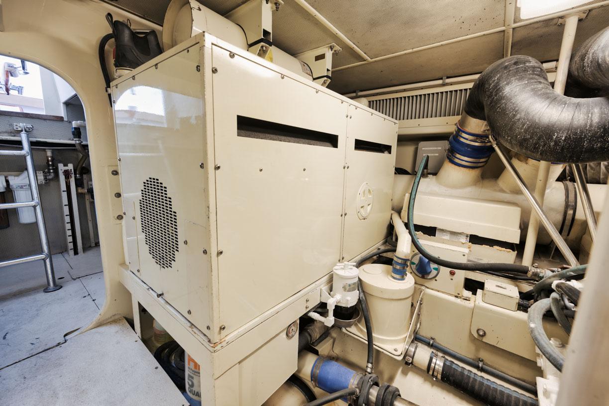 Hines-Farley 63 Loner-Engine Room