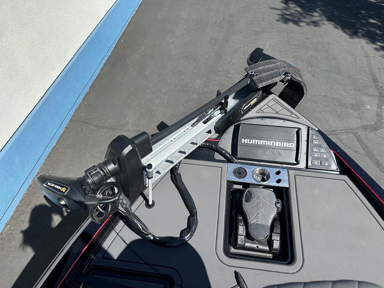 2024 Caymas XS 20 boat deck with Humminbird electronics and Minn Kota trolling motor.
