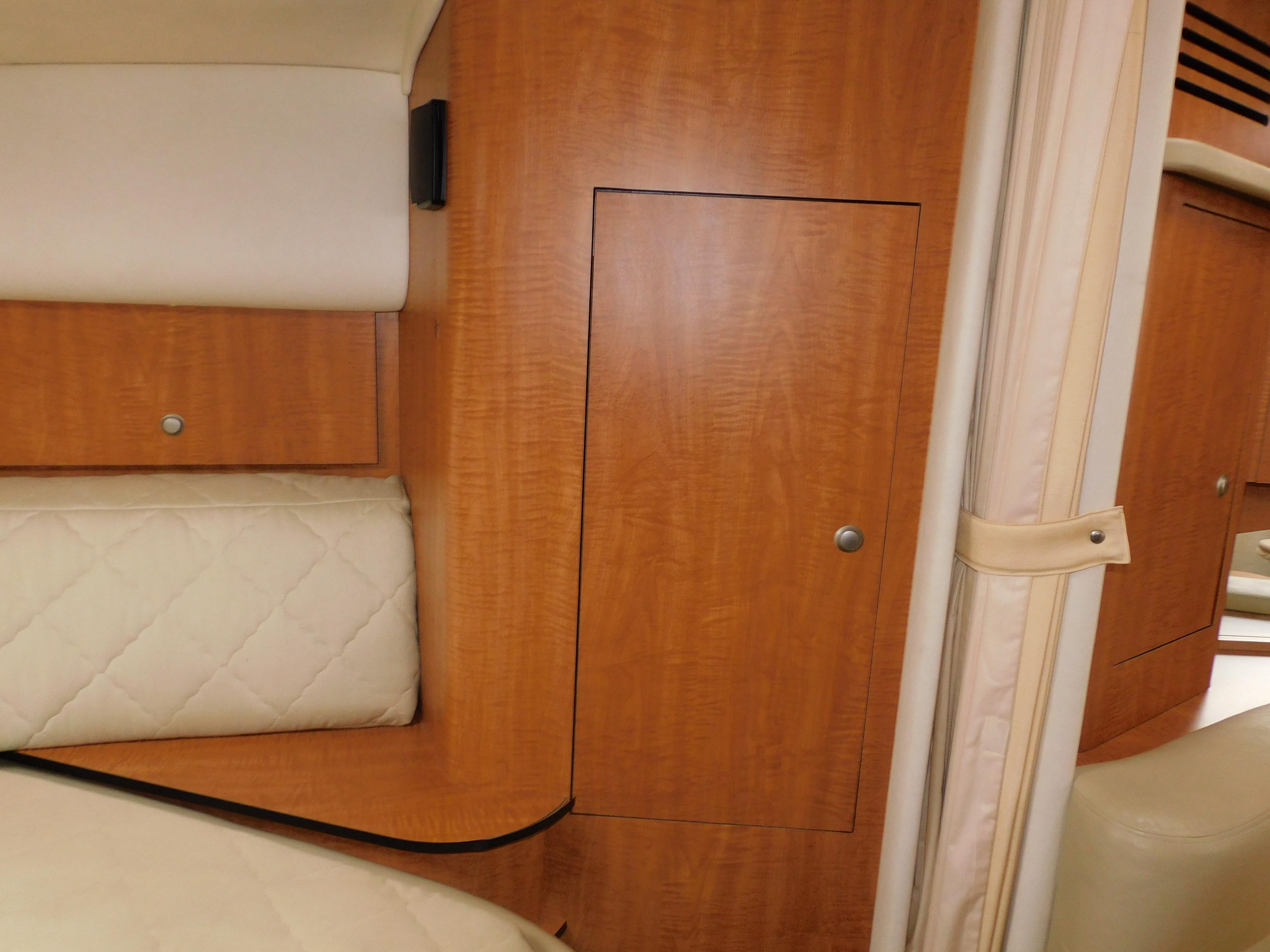 2006-sea-ray-sundancer-320-power-9792376-978187393-0-130520250944-35