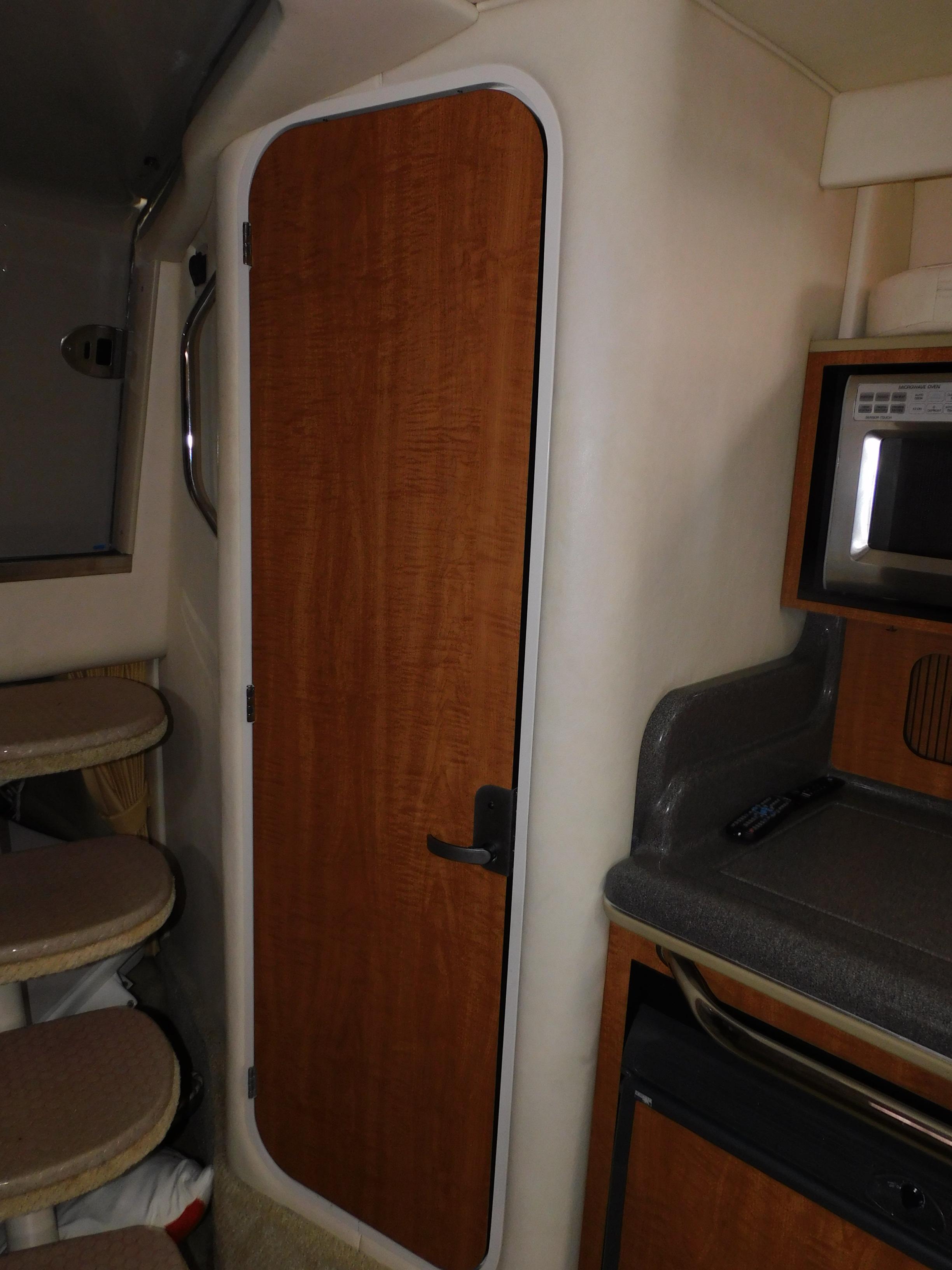 2006-sea-ray-sundancer-320-power-9792376-978187404-0-130520250945-46