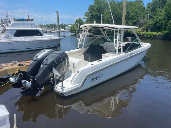27' Boston Whaler, Listing Number 100916918, Image No. 1