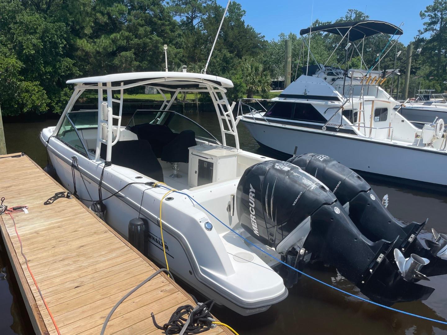 2016 Boston Whaler 270 Vantage