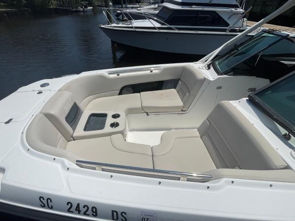 27' Boston Whaler, Listing Number 100916918, Image No. 6