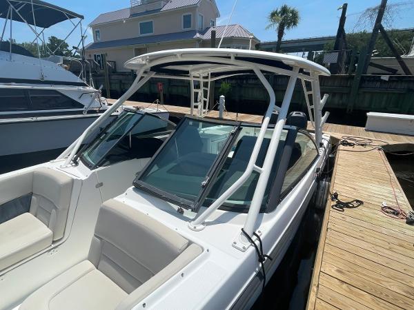 27' Boston Whaler, Listing Number 100916918, Image No. 9
