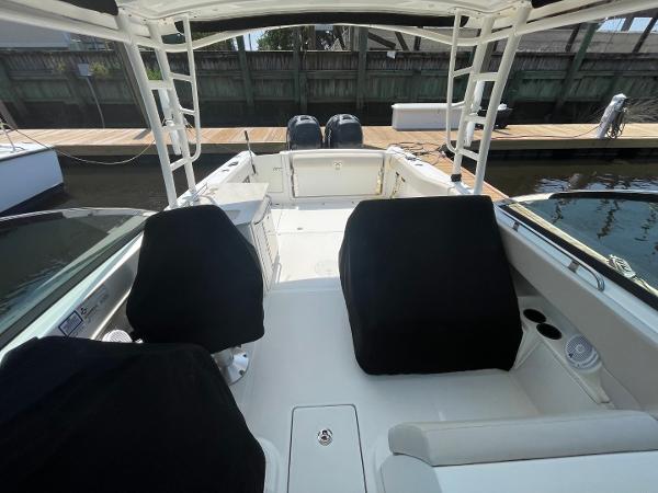 27' Boston Whaler, Listing Number 100916918, - Photo No. 16
