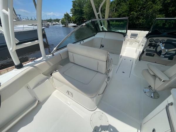 27' Boston Whaler, Listing Number 100916918, Image No. 28
